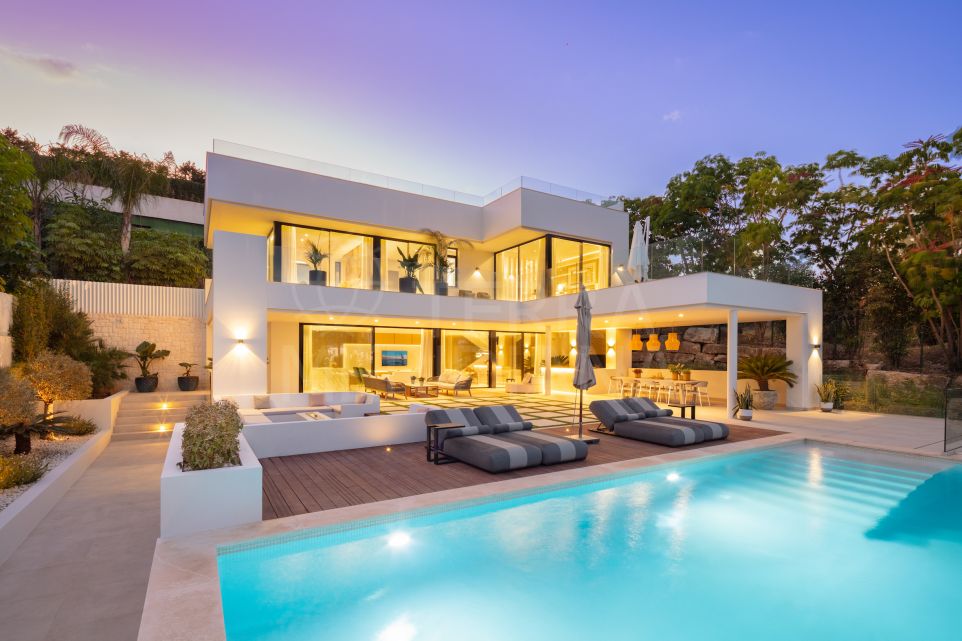 Striking villa offering luxurious Mediterranean living for sale in Nueva Andalucia, Marbella
