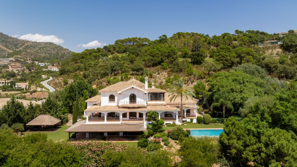Des vues spectaculaires vous attendent : découvrez la villa El Magnolio à vendre à La Zagaleta, Benahavis