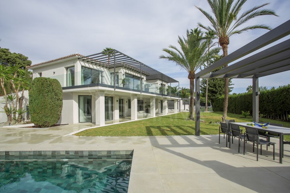 Villa contemporaine de luxe de 6 chambres avec vue panoramique sur la mer à vendre à Nagüeles, Marbella Golden Mile