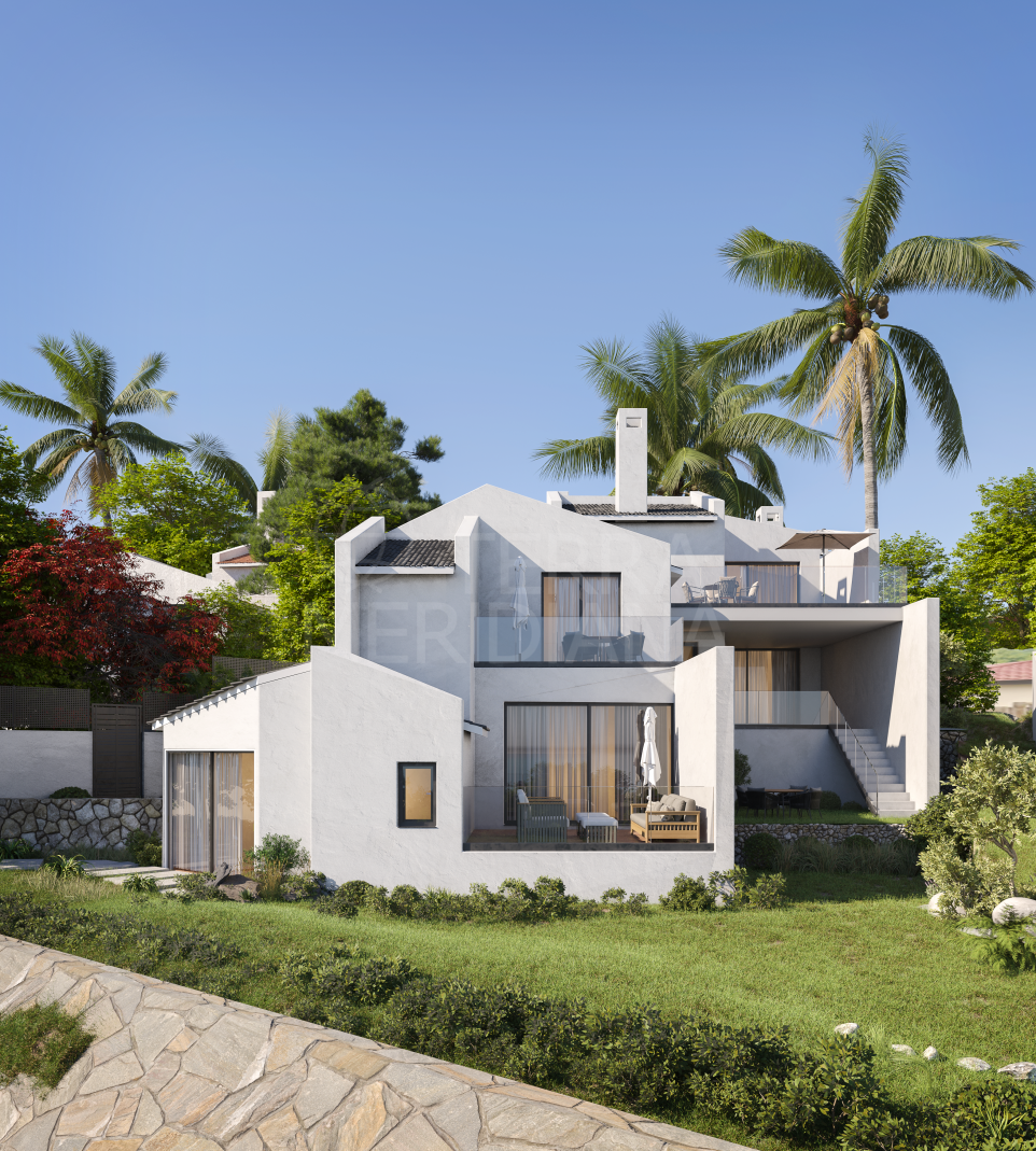 Casa semi-adosada moderna con proximidad al mar en venta en Bahía Dorada, Estepona