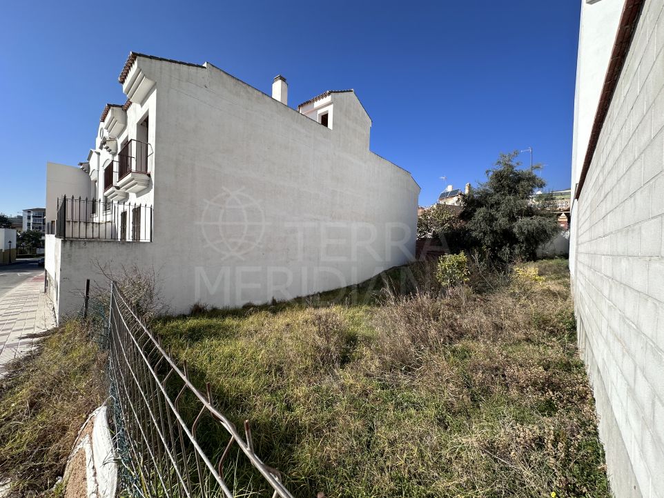 Introducing a plot for sale in central Estepona spanning 220 square meters