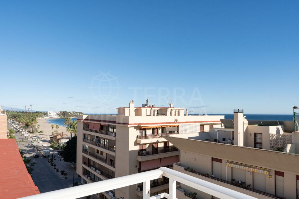 Modern apartment with a prime location in Estepona.