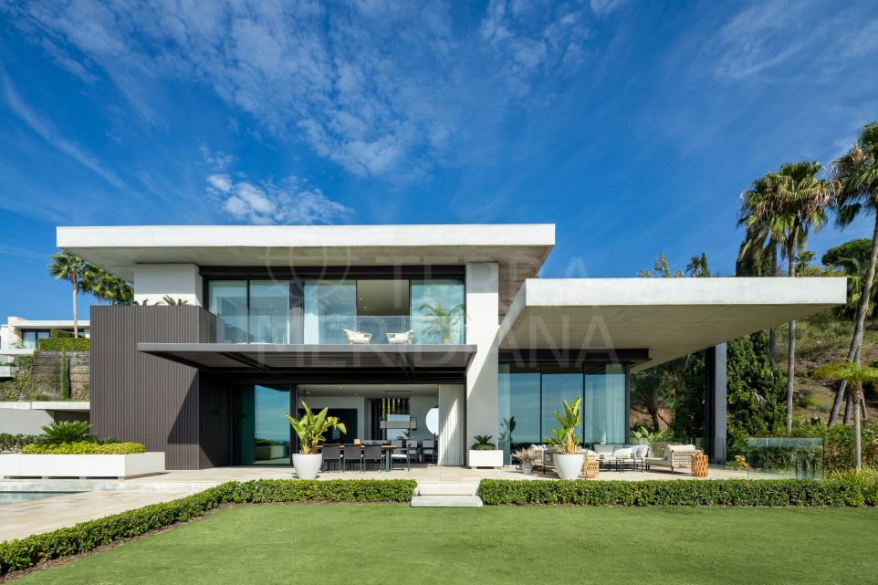 Villa de Luxe avec Vue Panoramique à La Quinta, Benahavís.