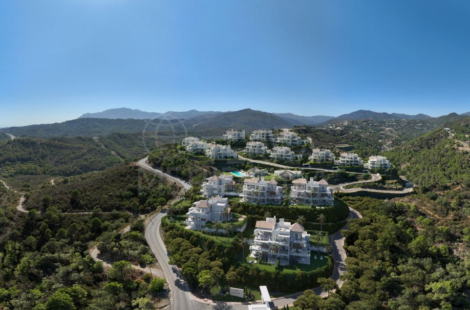 Stunning off-plan 3 bedroom duplex penthouse with sea views for sale in Benahavis