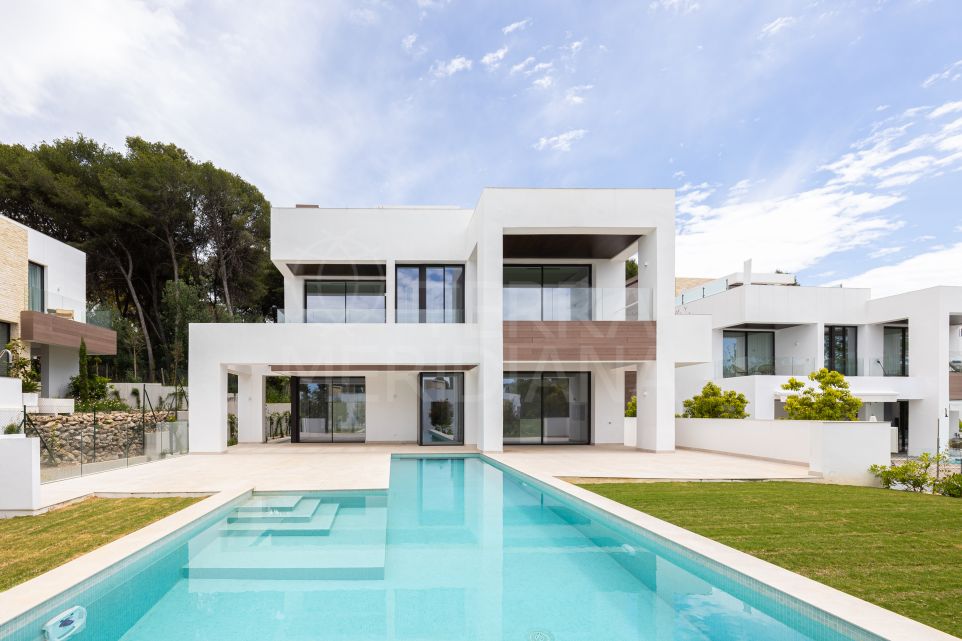 Spacious Designer Villa with Heated Pool and Cinema for Sale on the Golden Mile, Marbella