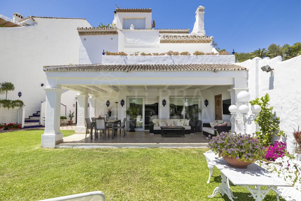 Spacious Townhouse with La Concha Views for Sale in Los Toreros, Nueva Andalucia, Marbella