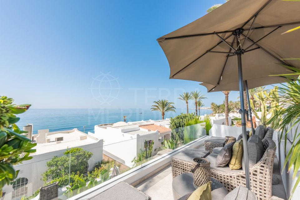 Scandi-Inspired Renovated Bungalow for sale in beachfront Oasis Club, Marbella Golden Mile