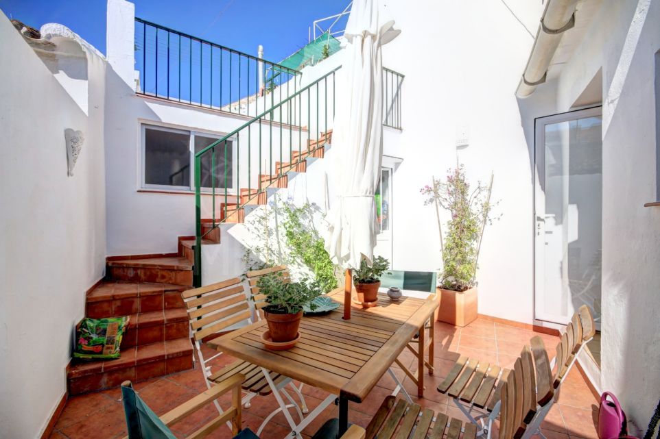 Fully reformed traditional townhouse for sale in the old town center of Estepona.
