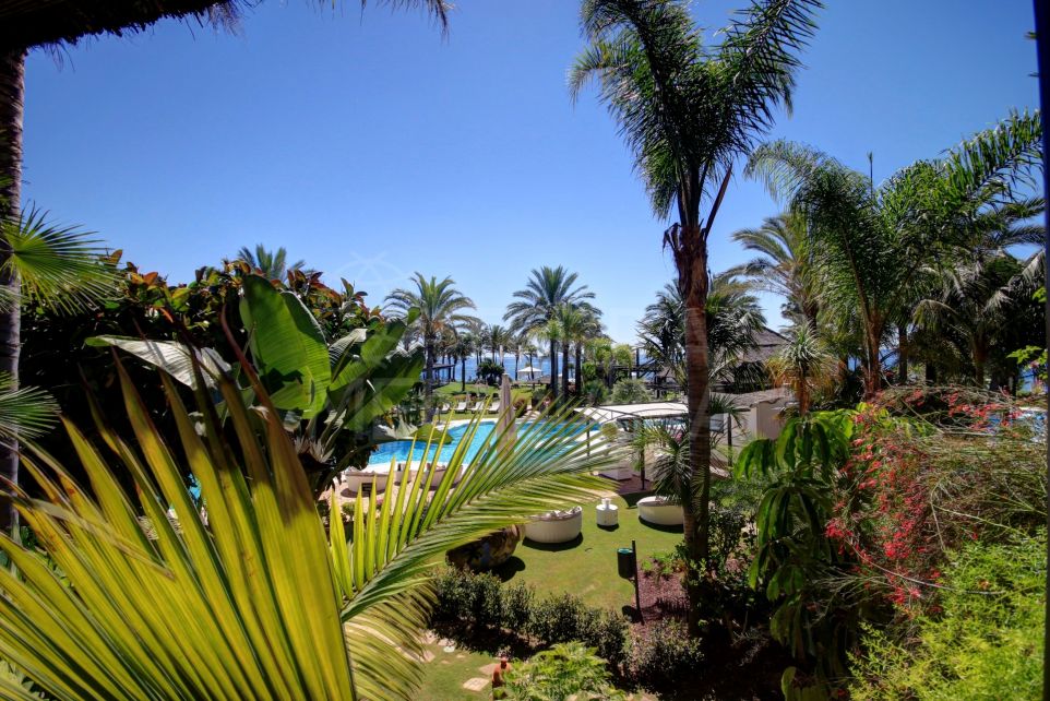 Immaculate ground floor apartment with sea views for sale in Kempinski Hotel, Estepona