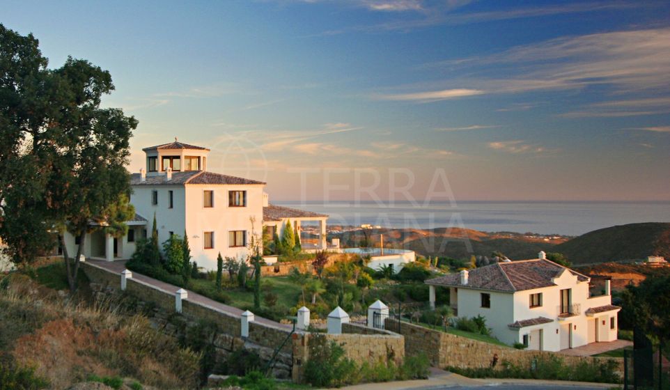 Andalusian 6 bedroom villa for sale in prime Marbella Club Golf Resort, with panoramic sea views