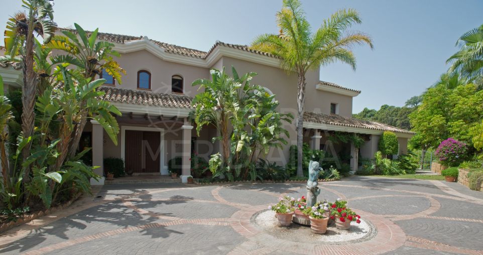 Mediterranean villa for sale in La Zagaleta with cinema, bodega, private pool and south facing