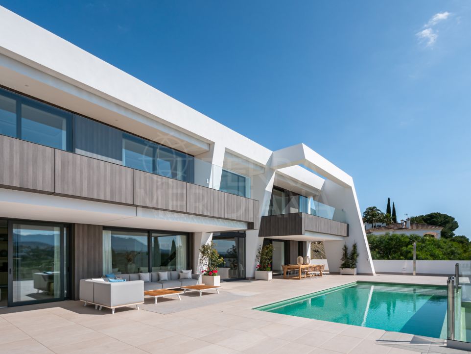 Contemporary villa with panoramic views for sale in Light Blue Villas, El Paraiso, Estepona
