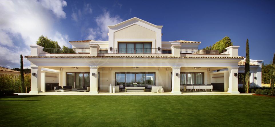 Warm contemporary villa with sea views offering complete privacy for sale in Sotogrande