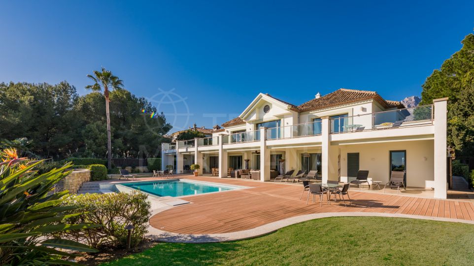 Impresionante villa con vistas panorámicas al mar en venta, Marbella Golden Mile