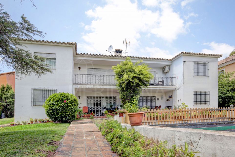 Reformed 3 bedroom apartment for sale in Nueva Andalucia