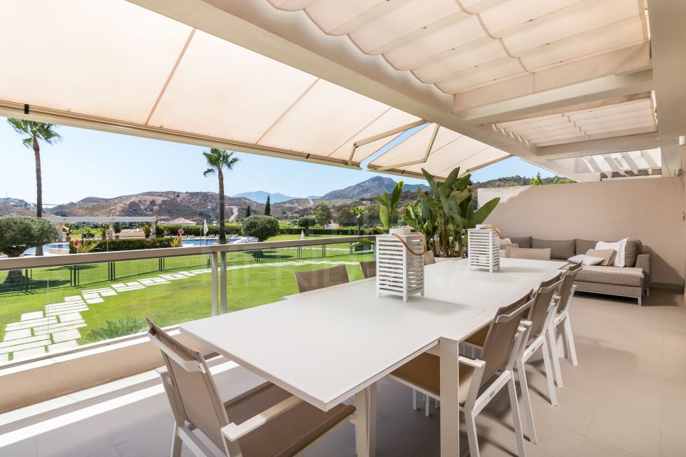 Ultra-modern ground floor apartment with views for sale in exclusive Los Arrayanes Golf, Benahavis