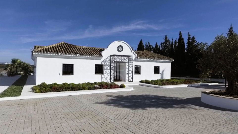 Upgraded cortijo style villa with sea views for sale in Cancelada, New Golden Mile, Estepona