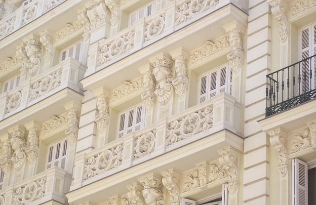 La diversidad lingüística en el Real Estate Internacional y el auge de la inversión latinoamericana en Madrid