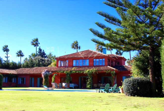 VILLA SOTOGRANDE COSTA: REYES Y REINAS III