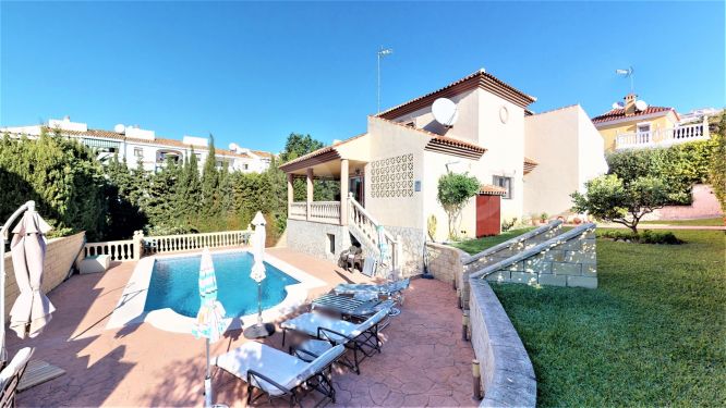 Villa for sale in Riviera del Sol, Mijas Costa