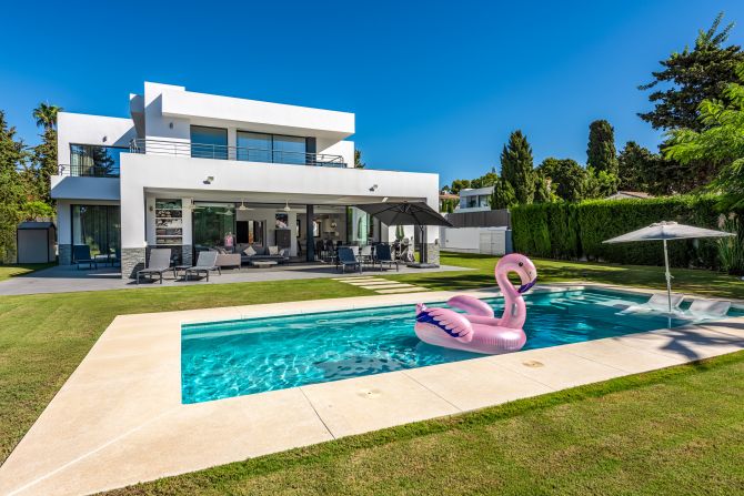 Villa Espectacular en Isdabe, Nueva Atalaya con 4 dormitorios