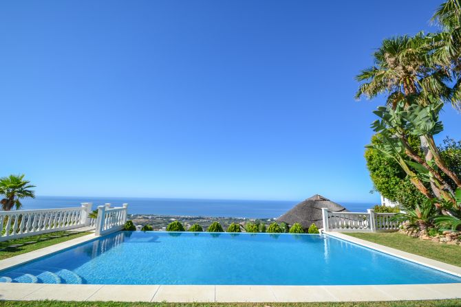 Villa for sale in Los Monteros Altos, Marbella East