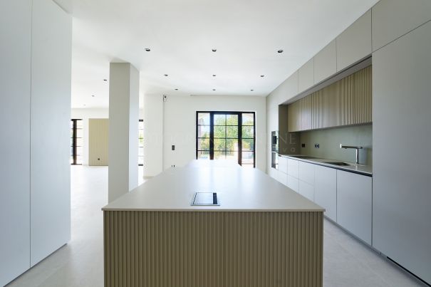 Exclusiva Villa Renovada en Sotogrande