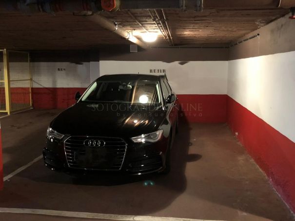 Sotogrande, Parking en el Puerto de Sotogrande.