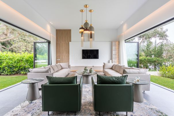 Contemporary villa next to Valderrama in one of Sotogrande’s most exclusive enclaves