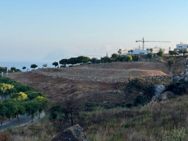 Plot with Villa Project and Approved Building License