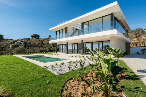 Villa Ebony por Lago Architects Venta en La Reserva, Sotogrande