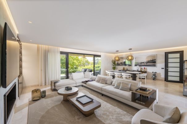 Beeindruckende Luxuswohnung in der prestigeträchtigen privaten Wohnanlage Hacienda de Valderrama