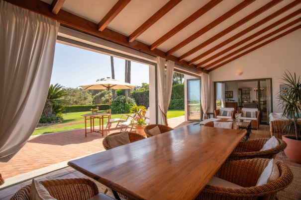 Villa andaluza con espectaculares vistas al mar en Sotogrande Alto