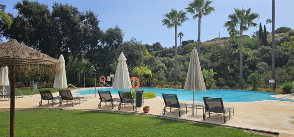 Sotogrande Alto, Valgrande, apartamento privado y muy espacioso en planta baja.