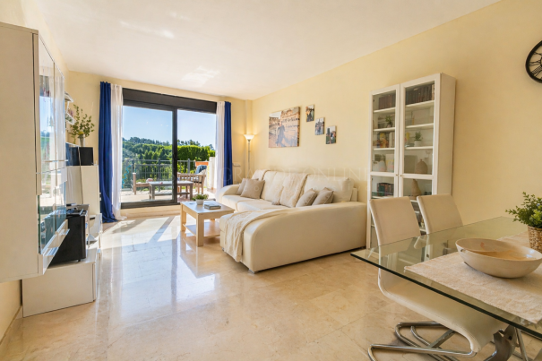 Apartment with Large Terrace Next to La Hacienda Links Golf, Alcaidesa