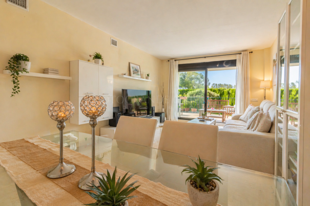 Apartment with Large Terrace Next to La Hacienda Links Golf, Alcaidesa
