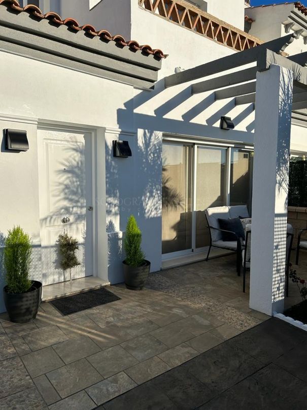 Property with sea views in Punta Chullera, Manilva.