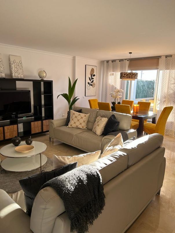 Property with sea views in Punta Chullera, Manilva.