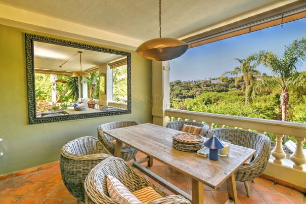 Atemberaubendes Stadthaus mit 4 Schlafzimmern zum Verkauf im exklusiven Sotogolf, Sotogrande Alto