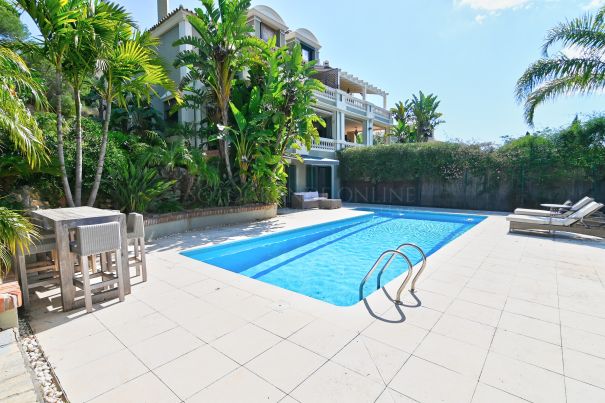 Stunning 4-Bedroom Townhouse for Sale in Exclusive Sotogolf, Sotogrande Alto