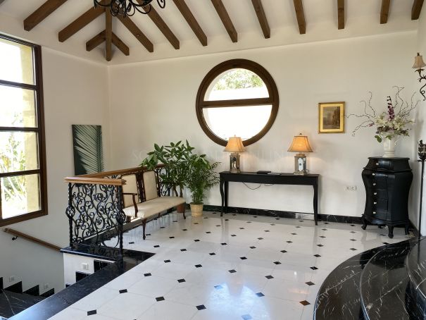 Sumptuous and spacious villa