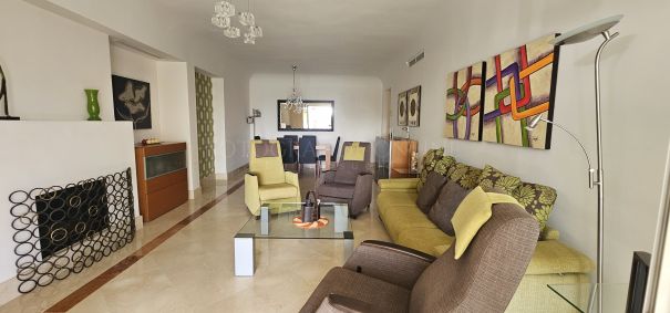 Apartamento en la marina bien orientado