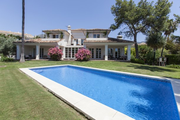 Villa Marbella Golden Mile Security Altos Reales Sea Views