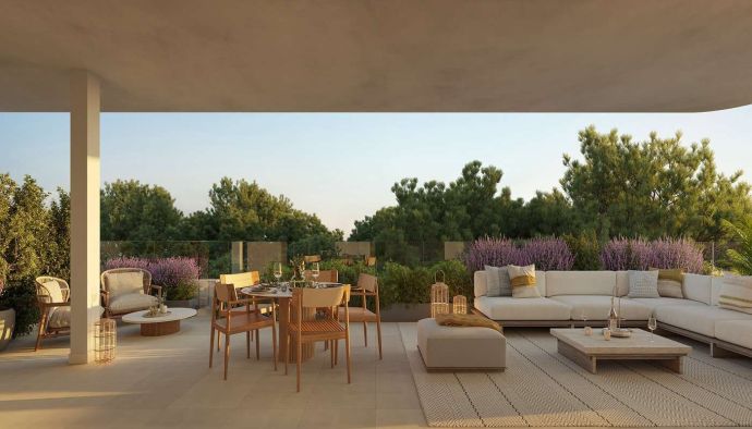 Spacious Costa del Sol terrace with outdoor dining and lounge area