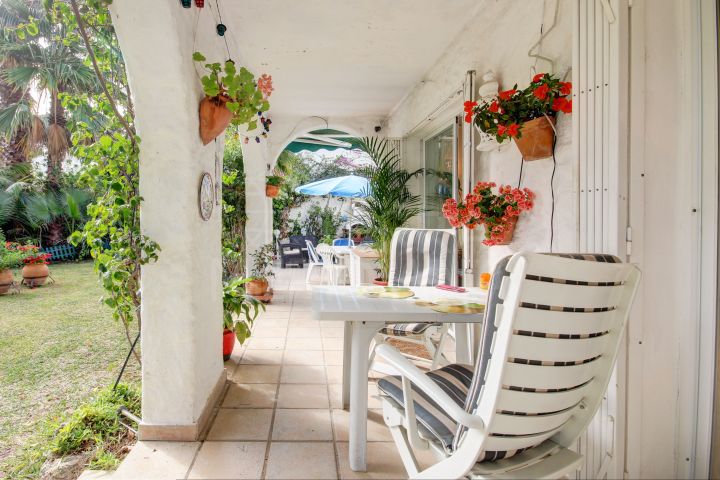 Mediterranean style villa for sale in Benamara, New Golden Mile Estepona