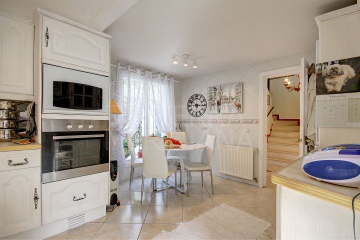 Mediterranean style villa for sale in Benamara, New Golden Mile Estepona