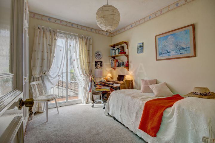 Mediterranean style villa for sale in Benamara, New Golden Mile Estepona