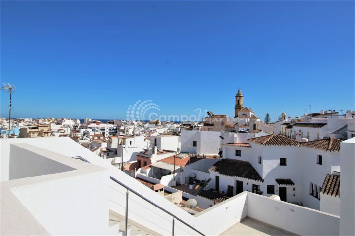 Estepona, SPECTACULAR TOWN HOUSE . LOCATED IN THE HEART OF ESTEPONA OLD TOWN. MAGNIFICENT PROPERTY