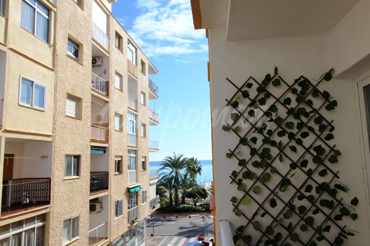 Estepona, Fantastic holiday apartment just off the promenade in Estepona
