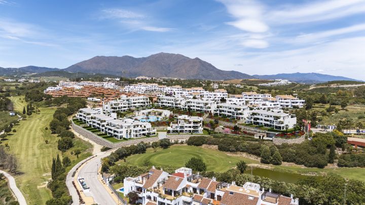 Casares, Stunning residential complex under construction in the Casares Golf area.